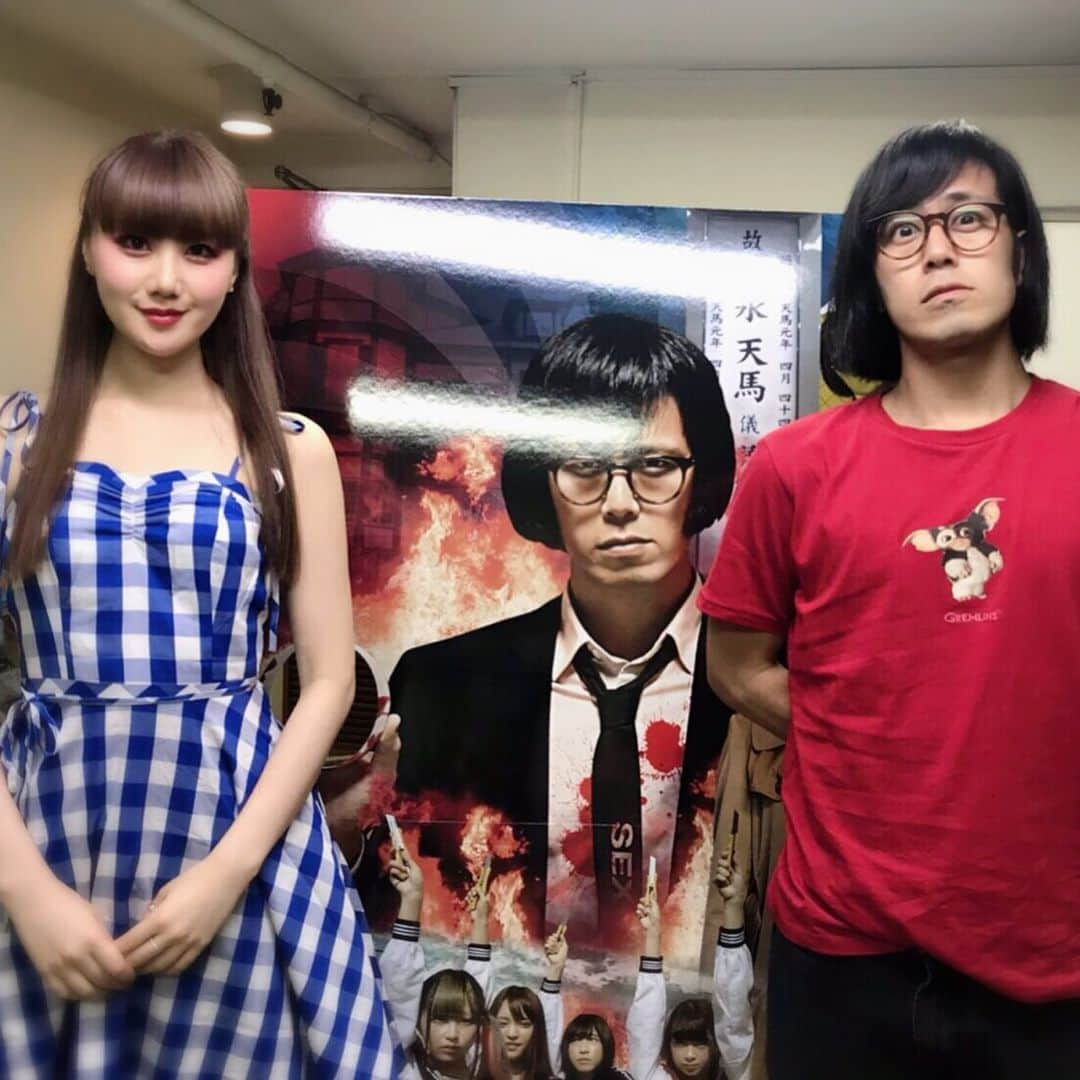 松永天馬さんのインスタグラム写真 - (松永天馬Instagram)「#松永天馬殺人事件 をはじめて #浜崎容子 に観てもらった #松永天馬 の 気持ち #わかるかい？  #urbangarde #アーバンギャルド」8月20日 0時26分 - urbangarde