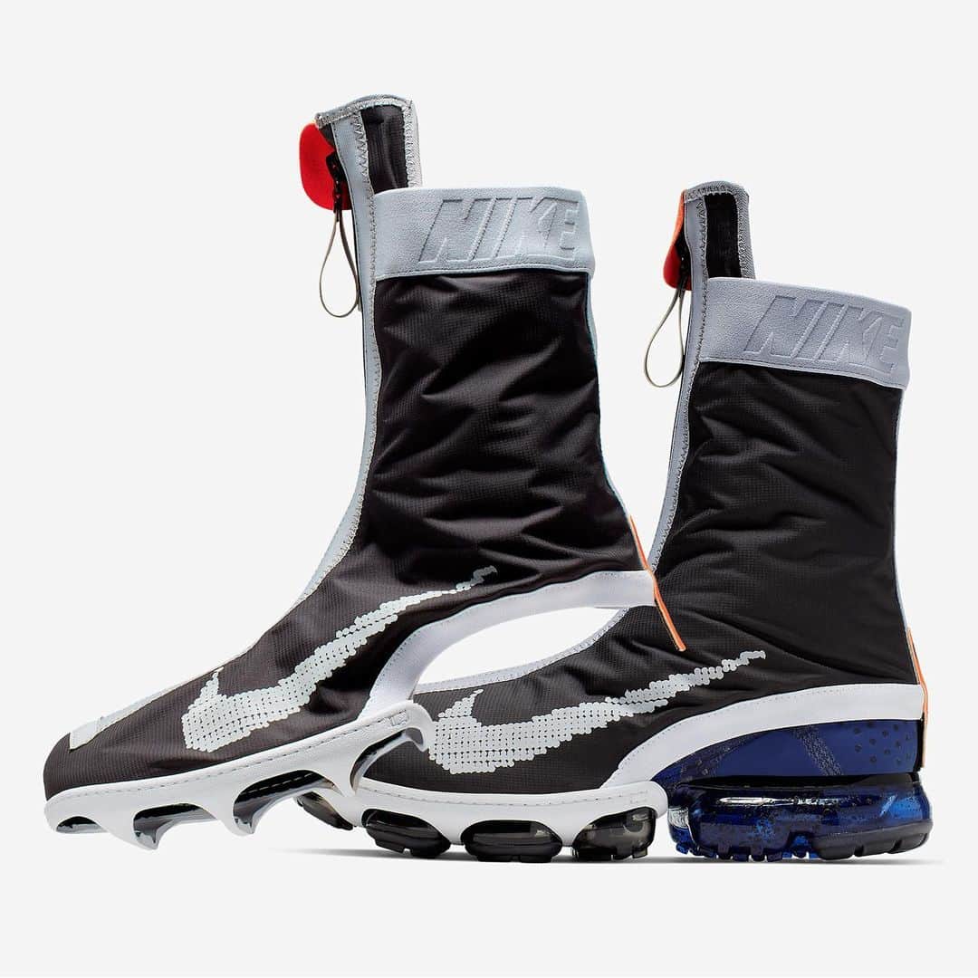 Sneaker Newsさんのインスタグラム写真 - (Sneaker NewsInstagram)「The latest Nike ISPA creation? A raincoat for your Vapormax. The Nike Vapormax Flyknit Gator ISPA features a fully removable exterior to protect you from the harsher elements of the Fall/Winter. For a closer look, hit the link in our bio.」8月20日 0時33分 - sneakernews