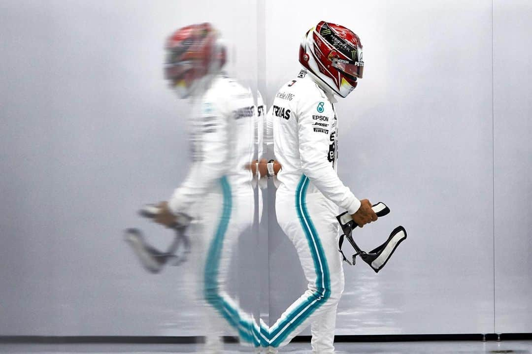 MERCEDES AMG PETRONASさんのインスタグラム写真 - (MERCEDES AMG PETRONASInstagram)「Steve Etherington picks his favourite snaps of @f1 2019 so far 📸 #StevesBestPics • #MercedesAMGF1 #Mercedes #AMG #F1 #VB77 #PETRONASmotorsports #LH44 #WorldPhotoDay #WorldPhotographyDay」8月20日 0時46分 - mercedesamgf1