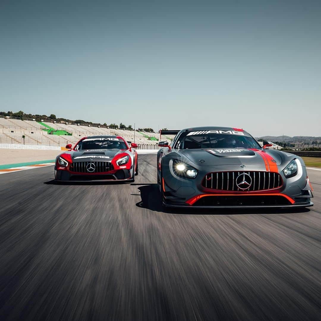 Mercedes AMGさんのインスタグラム写真 - (Mercedes AMGInstagram)「Ready for the ultimate racetrack experience? 💥💥 At our AMG GT3 and GT4 Masters training, you will be as close to what’s happening on the racetrack as you can get and will take your first steps on the path to becoming a race driver. Find all available dates via the external and independent tour operator AMG Experiences GmbH.  #MercedesAMG #AMGDrivingAcademy #amg #drivingperformance #worldsfastestfamily #motorsport #carsofinstagram #racing  #mercedes #instacar #gtr #carstagram #instacars #carswithoutlimits #racecar #drift #lovecars #caroftheday #fastcar #amggt4 #amggt3 #supercar #car #dreamcar #daimlerlife」8月20日 1時05分 - mercedesamg