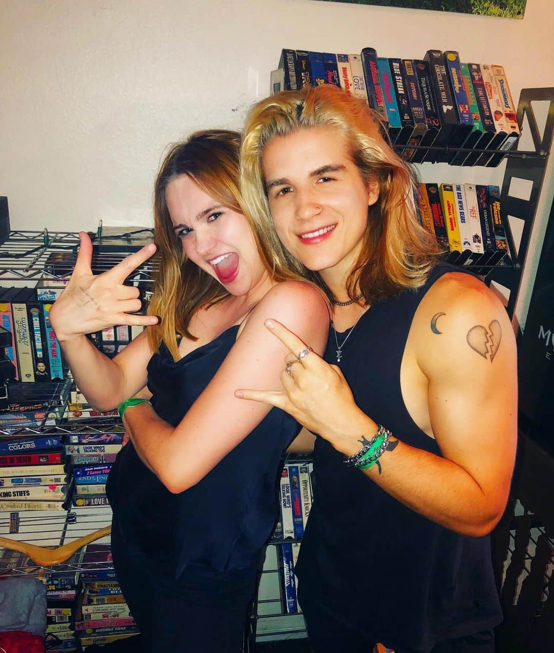 キーリー・マーシャルのインスタグラム：「So proud of u bff😭😍 also. Your hair is longer than mine rn 🤦🏼‍♀️」