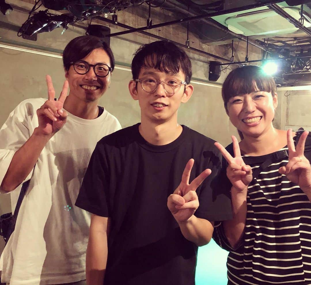 芦沢統人のインスタグラム：「振り返りOLOS。 くるりの佐藤さんファンファンさんが来てくれた。いつも感動をもらってる方が喜んでくれたのは何よりの喜びです。また次回がんばります。  #OLOS #くるり」