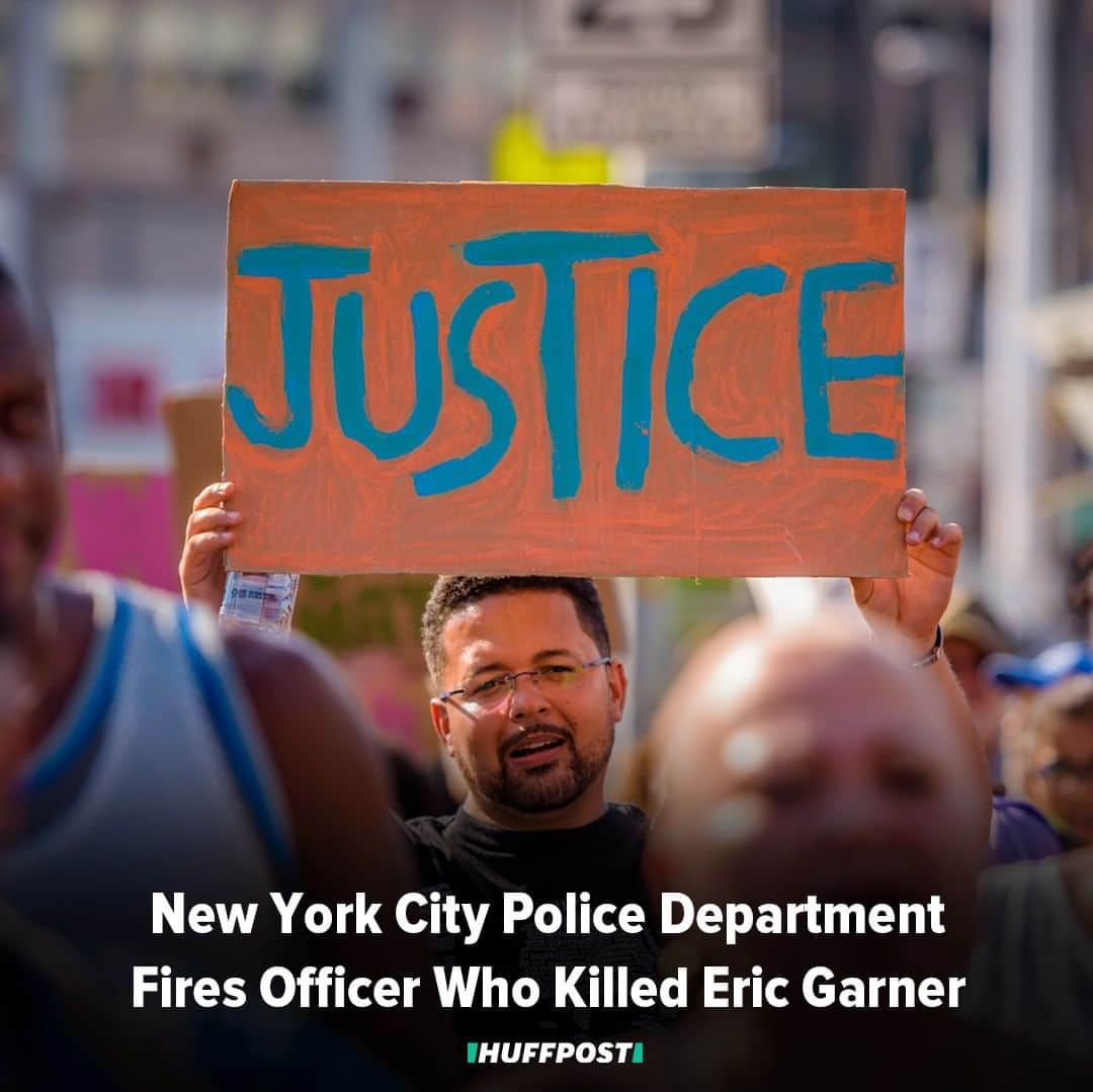 Huffington Postさんのインスタグラム写真 - (Huffington PostInstagram)「The New York City Police Department announced Monday that it is firing Daniel Pantaleo, the officer who put Eric Garner in a fatal chokehold in 2014. The announcement comes more than two weeks after the judge presiding over Pantaleo’s disciplinary trial made a nonbinding recommendation for his dismissal. The choice ultimately fell to NYPD Commissioner James O’Neill, who said he made his decision in the last few days. “None of us can take back our decisions, most especially when they lead to the death of another human being,” O’Neill said in a news conference Monday announcing Pantaleo’s firing. Last month, the U.S. Department of Justice said it would not pursue federal civil rights charges against Pantaleo, whose deadly use of an illegal chokehold on Garner ― who cried out “I can’t breathe” ― set off national outrage. The DOJ’s decision was announced right before the applicable five-year statute of limitations expired.⁠ New York City’s Civilian Complaint Review Board, which prosecuted the disciplinary case, agreed with the judge’s recommendation that Pantaleo be fired. “The evidence the CCRB’s prosecutors brought forth at trial was more than sufficient to prove that Pantaleo is unfit to serve,” the board said in a statement. “Commissioner O’Neill must uphold this verdict and dismiss Pantaleo from the Department.” O’Neill said Monday that had he been the person arresting Garner, he could have made “similar mistakes.” Ultimately, however, Pantaleo did not follow protocol when dealing with a person resisting arrest and must face the consequences, O’Neill said. “Being a police officer is one of the hardest jobs in the world,” the commissioner said. “That is not a statement to elicit sympathy from those we serve, it’s a fact.” “But an officer’s choices and actions,” he added later, “even made under extreme pressure, matter.” // 📸: Getty Images」8月20日 2時15分 - huffpost