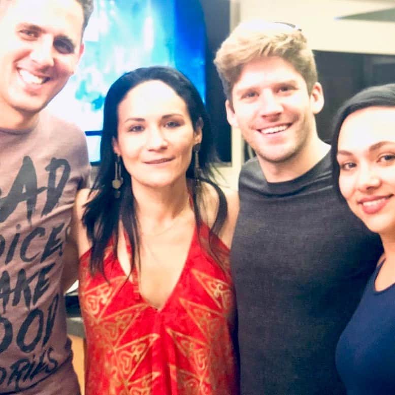 ヴォーン・チピアーのインスタグラム：「Production meetings for an upcoming show err in full swing last night!  #manzanillo #tequisquiapan #auraskates #bigceleb」