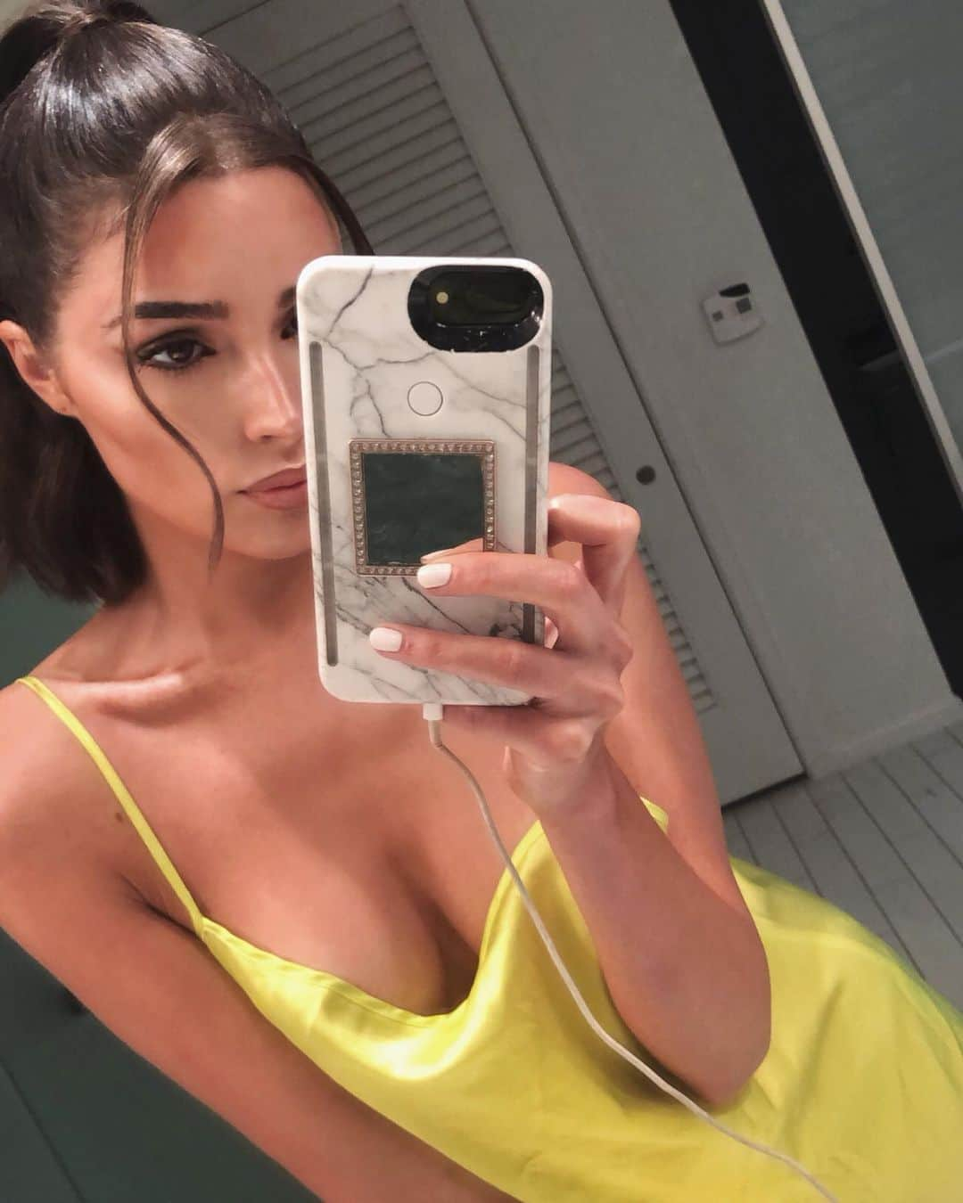 オリビア・カルポさんのインスタグラム写真 - (オリビア・カルポInstagram)「Good morning🐣」8月20日 2時58分 - oliviaculpo