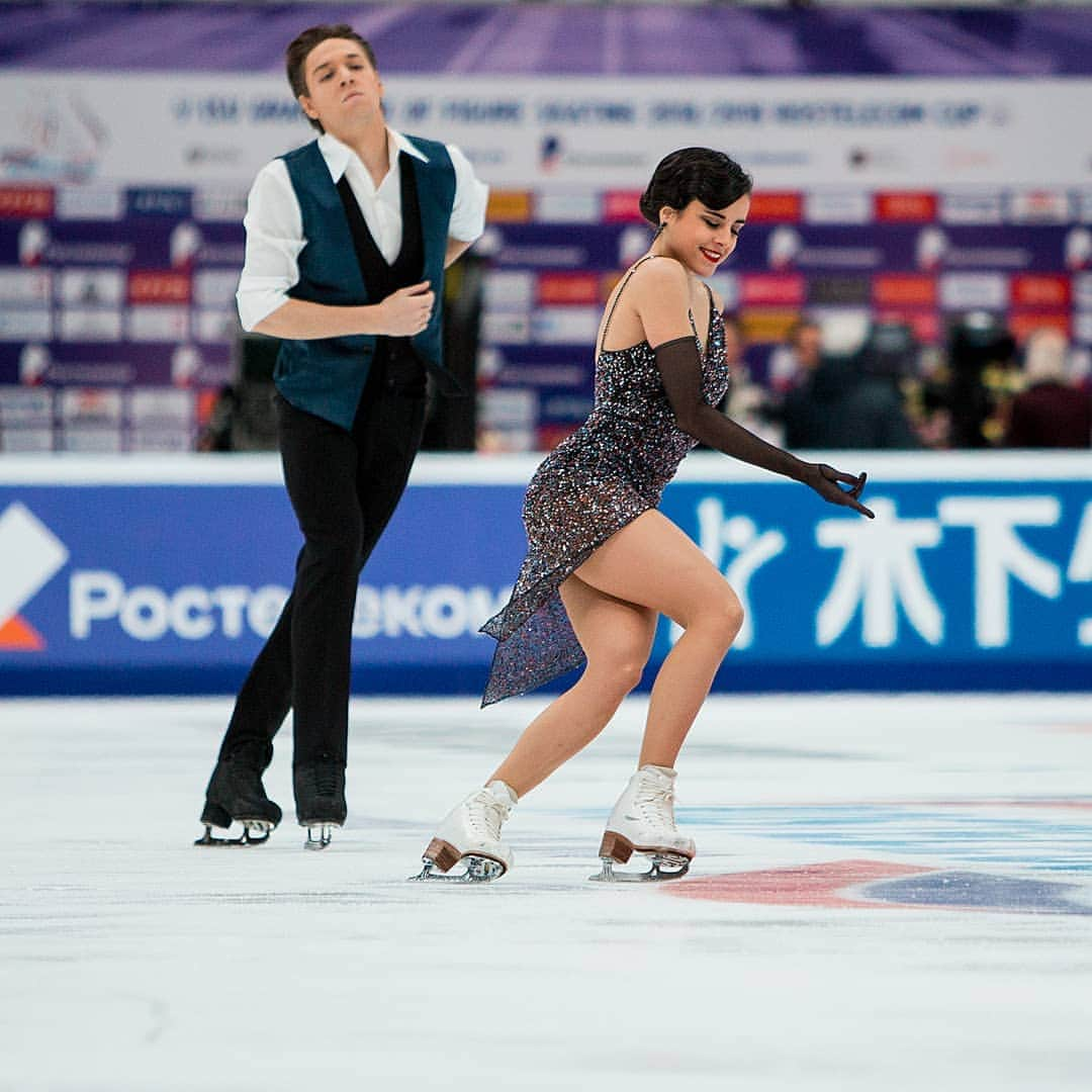 サラ・ウルタドさんのインスタグラム写真 - (サラ・ウルタドInstagram)「One month left to hear again that... "On the ice, representing Spain... Sara Hurtado and Kirill Jalyavin" 🚀🇪🇸. . . . 📸@veritphoto . . . . #theexcitementisreal #onemonthtogo #happyweek #newseasson #newcreations #newexperiences #HurtadoJalyavin #passioninmotion #sobrehielo #TeamESP」8月20日 3時03分 - sarasobrehielo