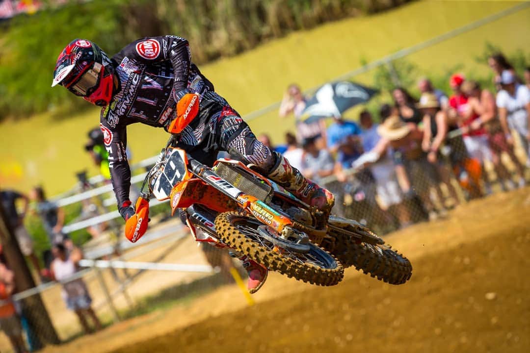 Racer X Onlineさんのインスタグラム写真 - (Racer X OnlineInstagram)「Justin Bogle announced on Instagram that he has been dealing with the Epstein-Barr Virus throughout 2019. "Just know I am doing the best I can with the circumstances I'm dealt with right now," he said in the post. | Read more about Bogle by clicking the link in our bio. 📷 by @shepherdphotos」8月20日 3時48分 - racerxonline