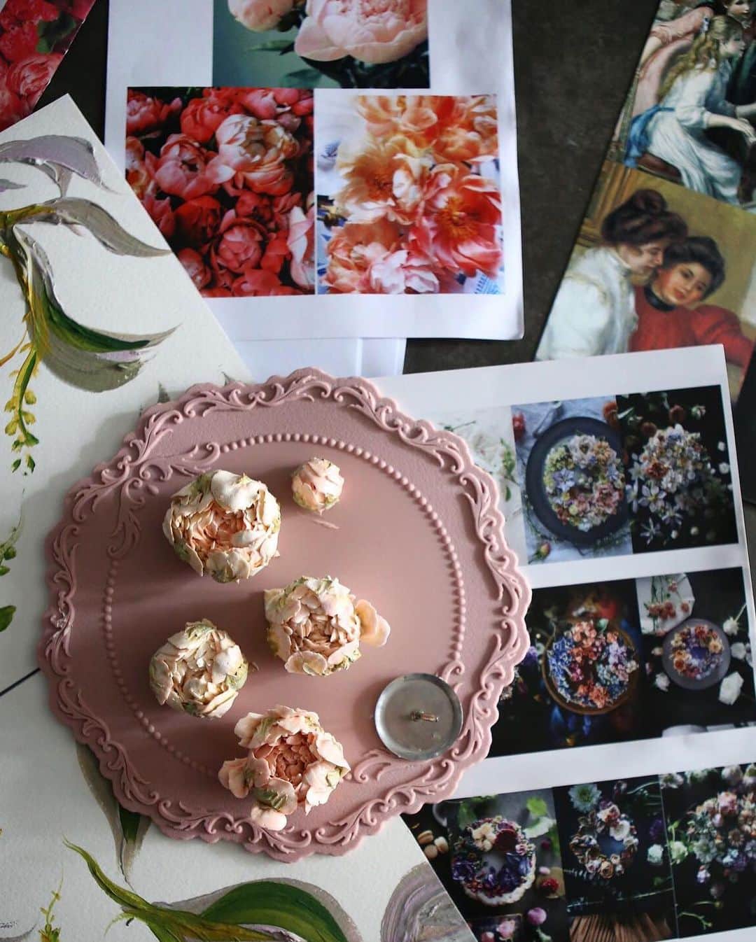 청담 수케이크 (atelier soo)さんのインスタグラム写真 - (청담 수케이크 (atelier soo)Instagram)「ㅡ 절제된규칙속자유리듬얹기 우리의시간들이쌓여가는만큼 더더성장하시길 ☕️ Peony. Buttercream ㅡ #flower #cake #flowercake #partycake #birthday #bouquet #buttercream #baking #wilton #weddingcake ㅡ www.soocake.com vkscl_energy@naver.com」8月20日 14時47分 - soocake_ully