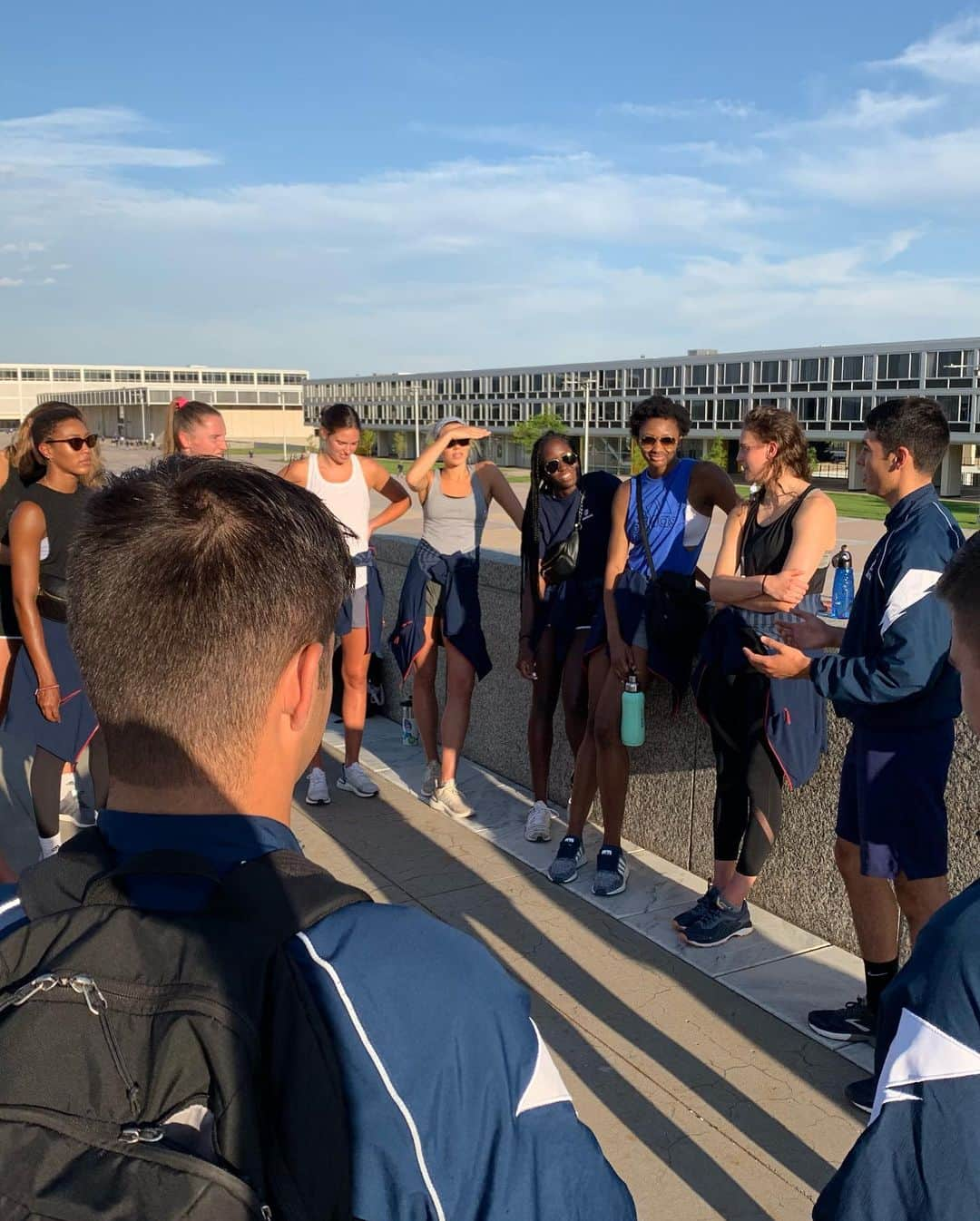 USA Volleyballさんのインスタグラム写真 - (USA VolleyballInstagram)「@usavwnt took a break from training to visit the #AirForceAcademy in @olympiccityusa. They had chance to talk with some cadets, and seeing parallels as a National Team athlete and a cadet representing our country in different ways but with 🇺🇸 on their chests. Come watch the USA women and men play Aug. 22-24 in NORCECA Champions Cup at the Olympic & Paralympic Training Center in #ColoradoSprings at 5 pm and 7 pm each night.」8月20日 13時20分 - usavolleyball