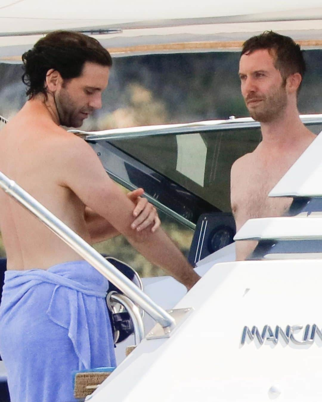 Just Jaredさんのインスタグラム写真 - (Just JaredInstagram)「@mikainstagram went shirtless while on vacation with boyfriend @andreasdermanis in Italy! #Mika #AndreasDermanis Photos: Backgrid」8月20日 13時35分 - justjared