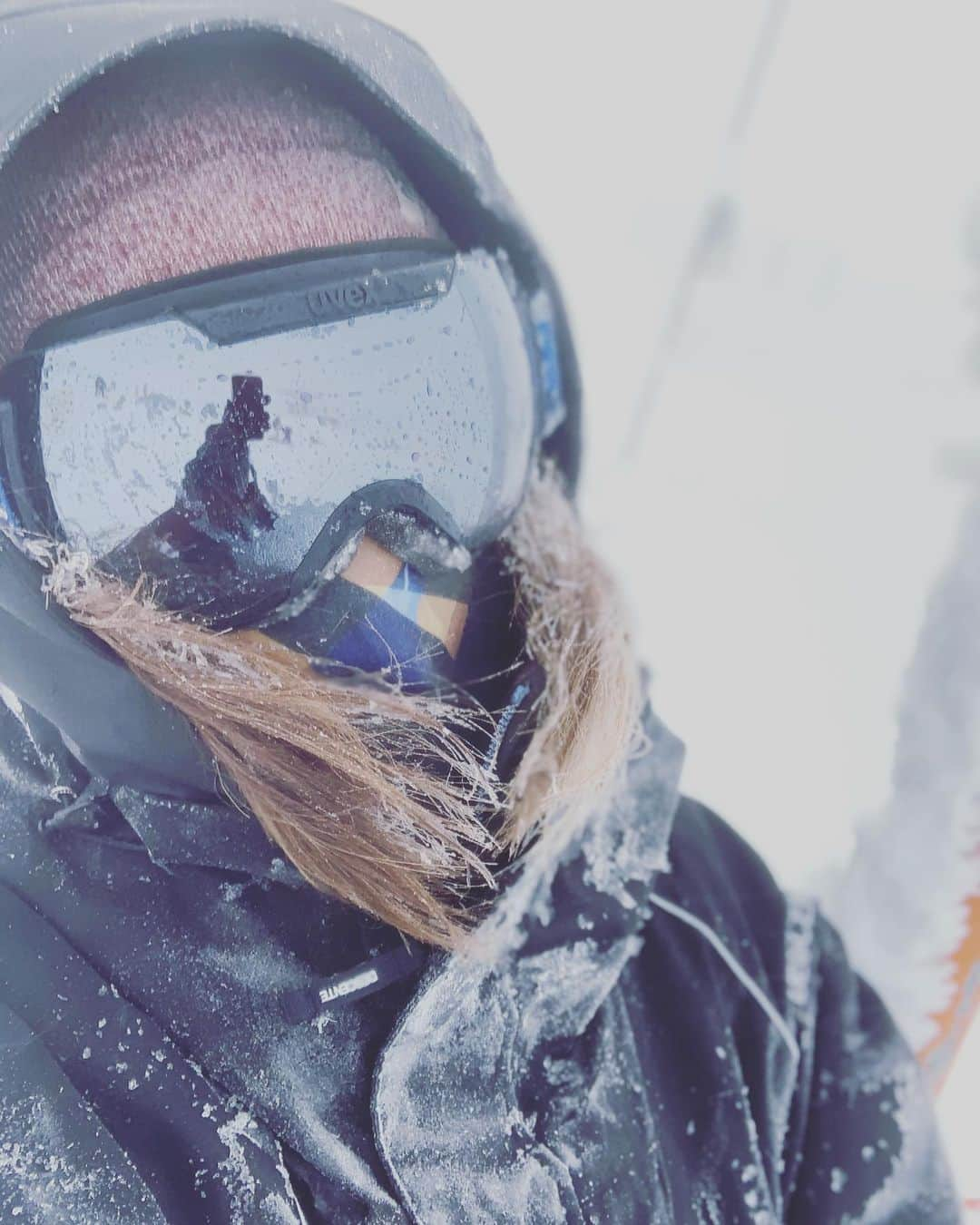 梅原玲奈さんのインスタグラム写真 - (梅原玲奈Instagram)「Stormy and soooo cold today🥶 I was completely frozen! My hair almost died... #frozen #ice #ski #スキー  #オーストラリア #遠征 #スキークロス」8月20日 13時55分 - reina_umehara