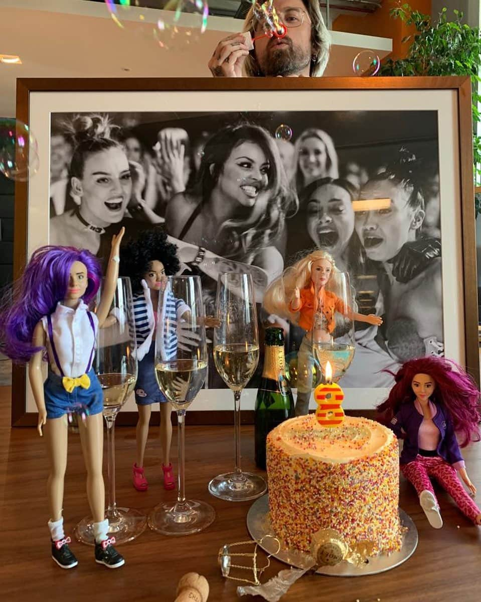 ジェイド・サールウォールさんのインスタグラム写真 - (ジェイド・サールウォールInstagram)「8 years of @littlemix 🥂🎂✨」8月20日 5時47分 - jadethirlwall