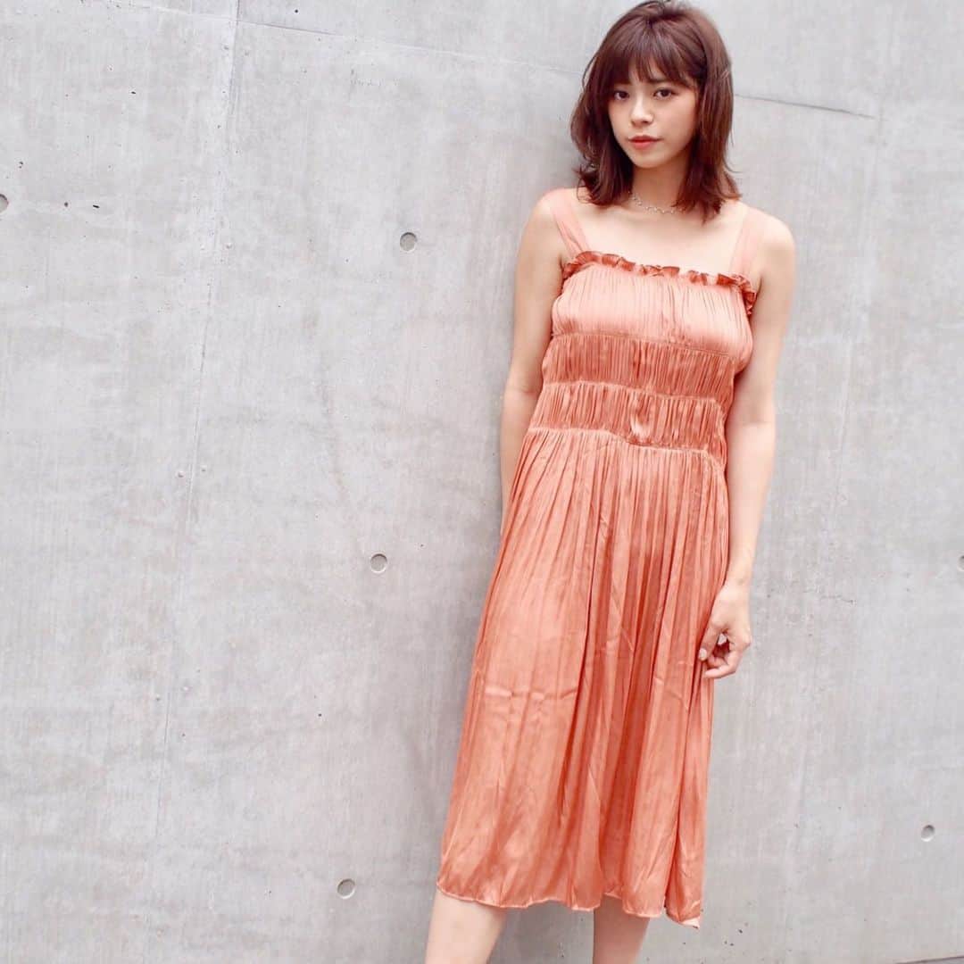 わちみなみのインスタグラム：「はやおき😊😊 らくちんスタイル👗  @valmuer_official  #valmuer_official #valmuer #ワンピース」