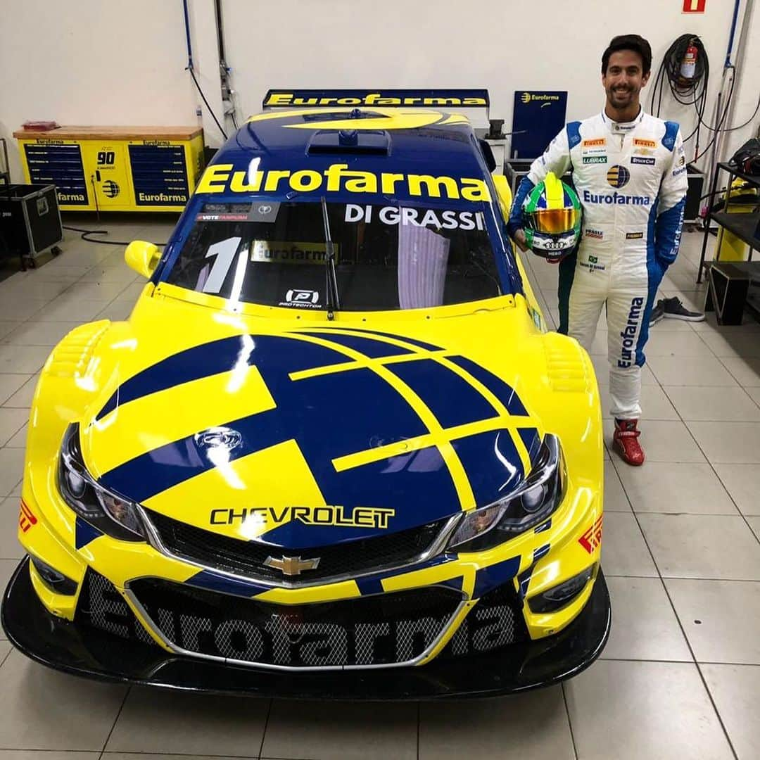 ルーカス・ディ・グラッシさんのインスタグラム写真 - (ルーカス・ディ・グラッシInstagram)「*BREAKING NEWS* essa é a minha nave da @eurofarma_br / @teamrc_ que vou competir nesse fds na Corrida do Milhão da @stock_car em Interlagos! #Numero1 #Eurofarma #StockCar」8月20日 6時47分 - lucasdigrassi