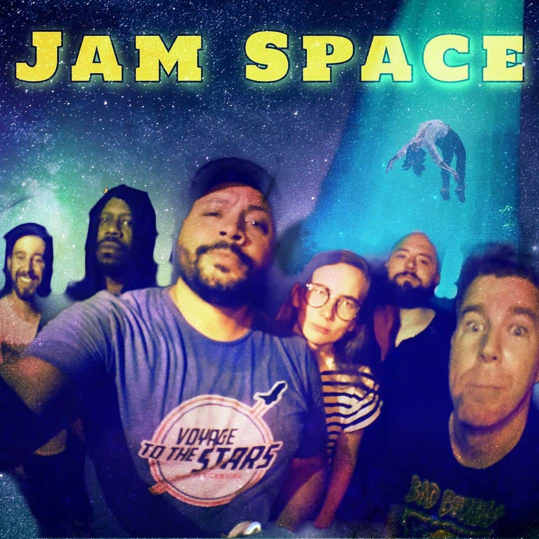 コルトン・ダンさんのインスタグラム写真 - (コルトン・ダンInstagram)「New @jamspacepod with the homie @verbalberappin! LISTEN RATE SUBSCRIBE.  #music #freestylerap #aliens #ufo #heroinahoodie #horsesarereal」8月20日 6時55分 - captdope