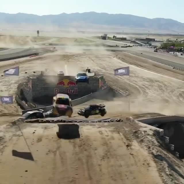 レッドブルのインスタグラム：「This @travispastrana custom designed dream course looks like it came straight out of a video game 🎮 🏁 #nitro #nitrorallycross #nrx #nitroworldgames #race #videogames #reallife #redbull」