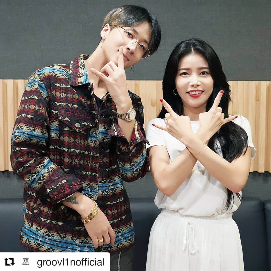 Mamamooさんのインスタグラム写真 - (MamamooInstagram)「@groovl1nofficial (@get_repost) ・・・ [#RAVI] 2019.08.22.6PM Coming Soon.  #LEOPARD (feat. #Solar of #MAMAMOO) New Single Release.  #라비 #솔라 #마마무」8月20日 7時12分 - mamamoo_official