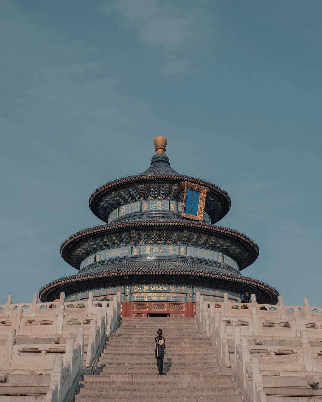 The Peninsula Hotelsさんのインスタグラム写真 - (The Peninsula HotelsInstagram)「While staying at @thepeninsulabeijing, don’t forget to visit The Temple of Heaven, a sight you have to see to believe. 📸: @kikiafd. . . . . . #peninsulahotels #luxuryhotels #luxuryhotelexperience #luxurytravel #travel #beautifuldestinations #welltraveled #traveldiaries #jetset #jetsetter #hotel #hotellife」8月20日 7時37分 - peninsulahotels