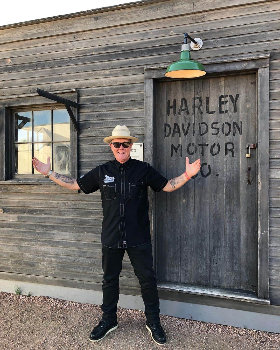 ロバート・パトリックさんのインスタグラム写真 - (ロバート・パトリックInstagram)「The 2019 Harley-Davidson Annual Dealers Meeting is underway! #theshed #harleydavidson  #ride #thehappiestplaceonearth」8月20日 8時12分 - ripfighter