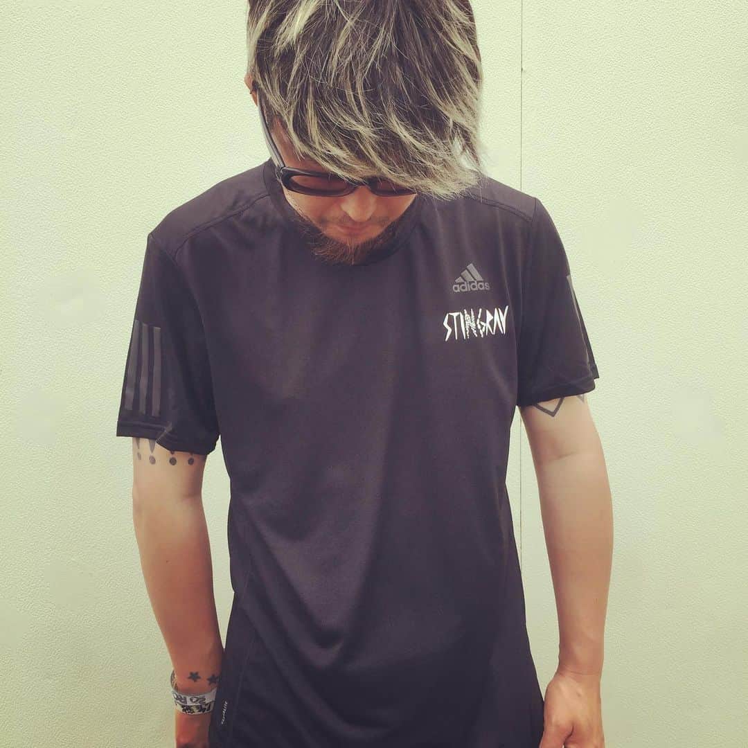 のインスタグラム：「大阪到着して一個用事終わったので大阪朝ランへ！  #サウシュー #stingrun #run #running  #adidas #朝ラン #ランニング #ラン #urbanrunning #adidasrunning #adidasultraboost #streetrunning #アディダス #osaka #大阪 https://instagram.com/tv/BxUjTozlq5J/」