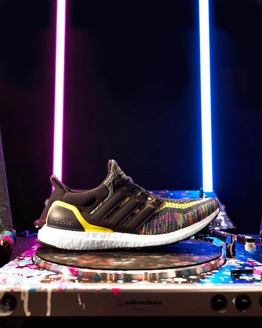 Foot Lockerさんのインスタグラム写真 - (Foot LockerInstagram)「Master the past, own the future. @adidas presents the Foot Locker Exclusive UltraBOOST "#Remastered Pack". Available Now, Online and Select Stores.」8月20日 10時31分 - footlocker