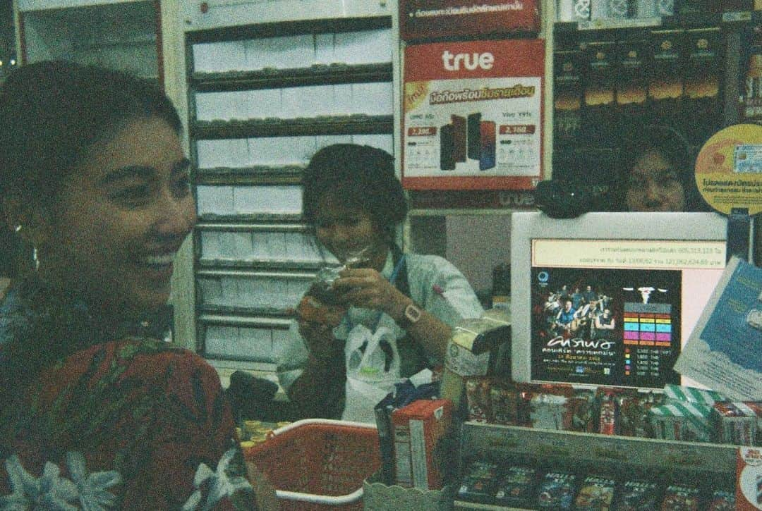 松本優さんのインスタグラム写真 - (松本優Instagram)「. . 写ルンですってこんなに味が出るの なにこれ . . #写ルンです」8月20日 10時57分 - matsumoto_yu