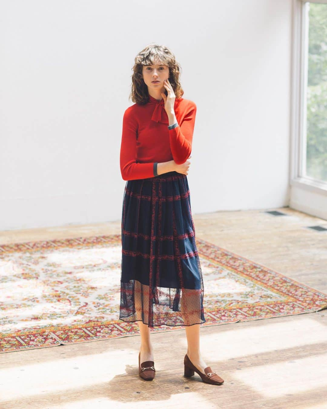 JILLSTUARTさんのインスタグラム写真 - (JILLSTUARTInstagram)「“NEW BRITISH MIX” . . CECIL KNIT RED,PINK,GREEN,KOHL color ¥15,000+tax . . MIRA TULLE CHECK SKIRT NAVY,MINT color ¥25,000+tax . . #JILLSTUART #JILLSTUART_jp #2019FW #september #fallwinter #new #british #mix #preorder」8月20日 11時26分 - jillstuart.jp