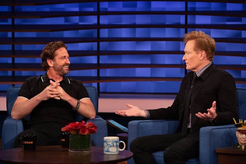 ジェラルド・バトラーのインスタグラム：「For all things Greenland, kilts, chewing rocks and being naked with Nick Nolte, watch Conan tonight. #AngelHasFallen」
