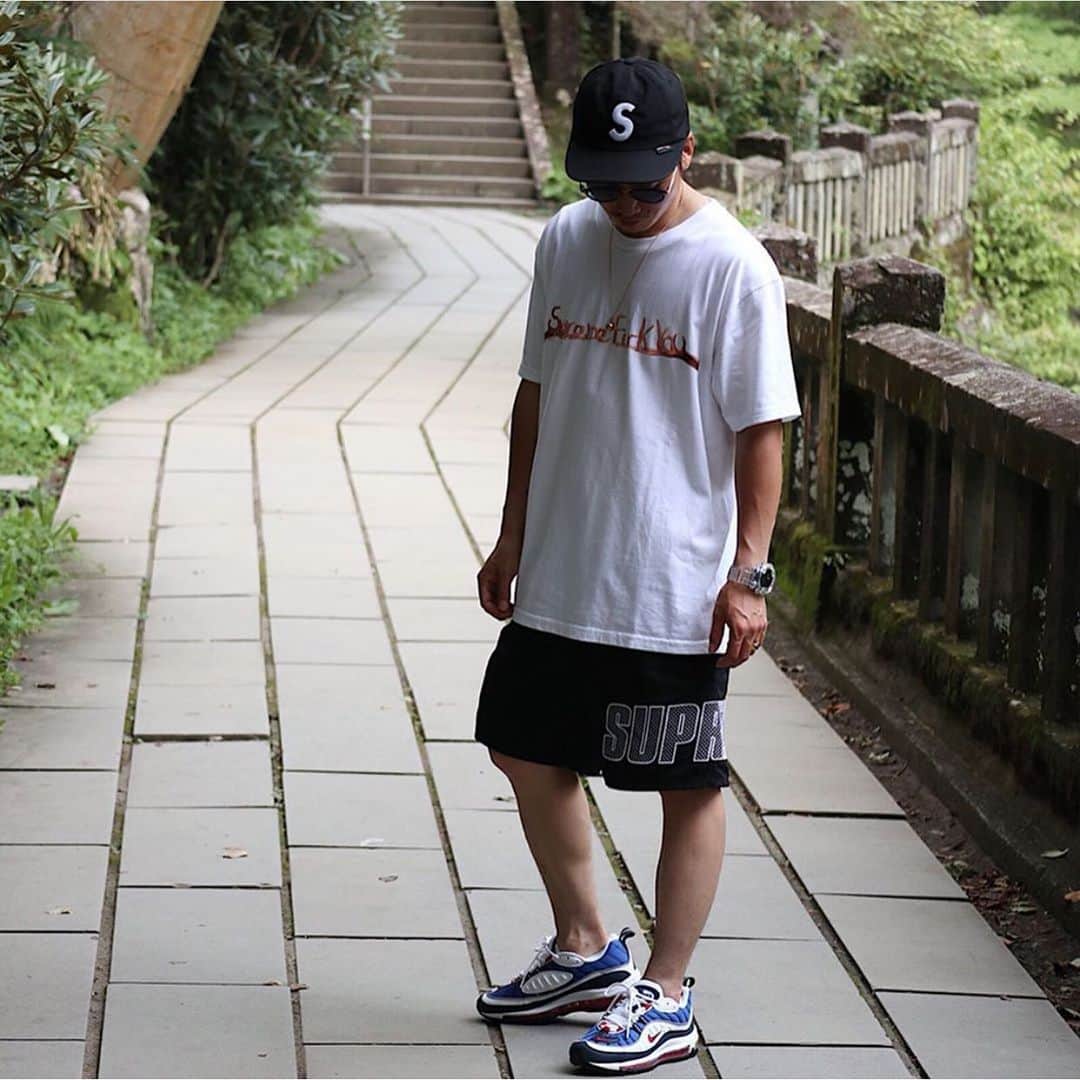 のインスタグラム：「. . . #ジャパスニピックアップ . . . model➡️ @yohei_gobo3 👟 #NIKE #airmax98 を使った#スニーカーコーデ ✨✨ ぜひ皆さんも参考にしてみては？💥💥 . . . #ジャパスニ #ジャパスニ女子 #ジャパスニピックアップ #sneaker #kicks #スニーカー #スニーカーコーデ #スニーカー男子 #スニーカー女子 #ナイキ #ナイキスニーカー #airmax98 #airmax #エアマックス #エアマックス98 #ガンダム #supreme #supremenyc #シュプリーム」