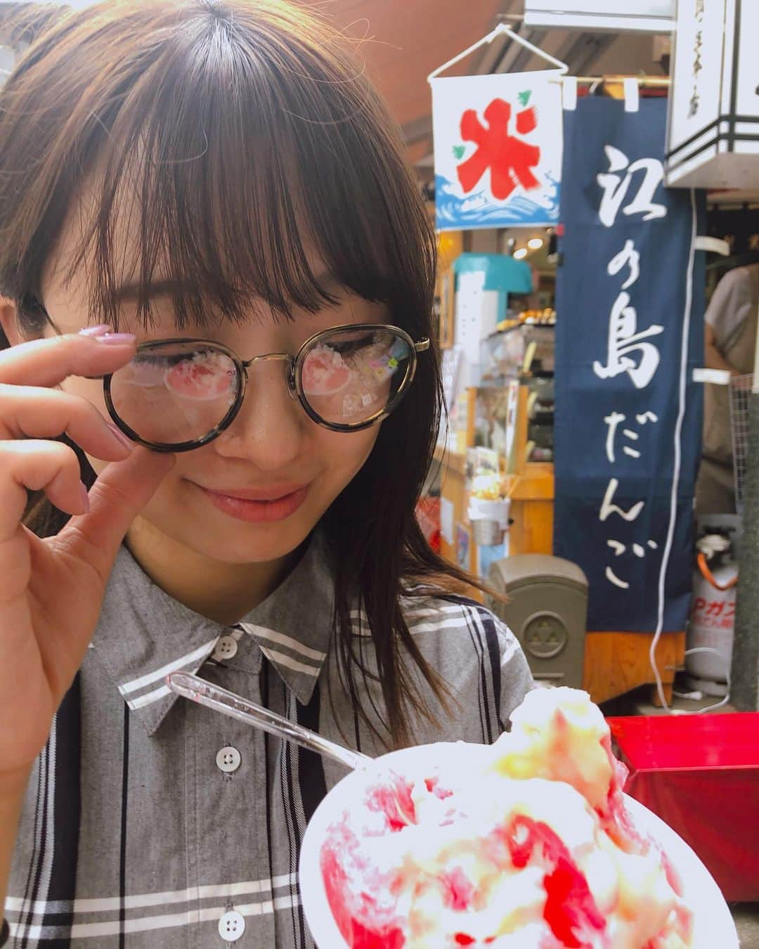 渡邉幸愛さんのインスタグラム写真 - (渡邉幸愛Instagram)「🍧﻿ ﻿ ﻿ #夏の思い出﻿ #練乳love﻿」8月20日 12時24分 - koume_watanabe.official