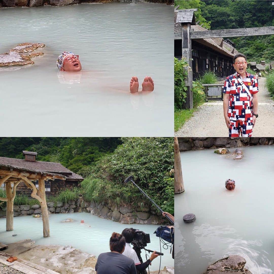 のインスタグラム：「【森ちゃんのニッポン！たた♬た～！ #秋田 の復習】 数ある #温泉 の中で #山田久志 さんオススメ！ #乳頭温泉郷 『 #鶴の湯 』 場所もお湯も #秘湯 #秘境 感バリバリの #乳頭温泉 で最古の施設はタイムスリップさせてくれます！ #すまたん」