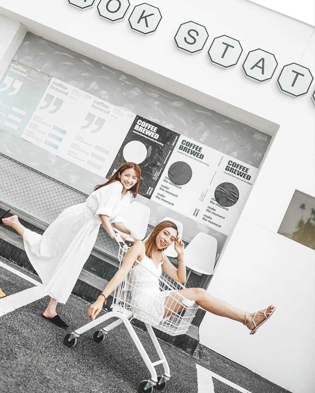 Giann Chanのインスタグラム：「Best friends are people you know you don’t need to talk to every day. You don’t even need to talk to each other for weeks, but when you do, it’s like you never stopped talking.  #TszING #Bestie」