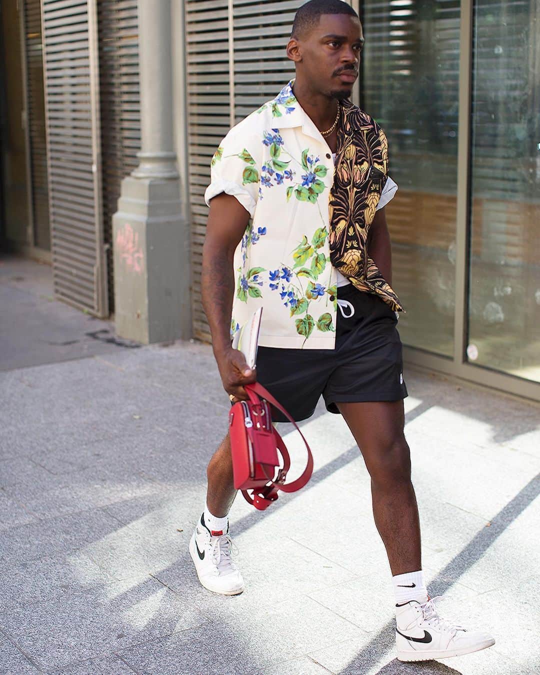 スコット・シューマンのインスタグラム：「This is the official summer of @nike (or another brand) running shorts pairs with a fashion shirt.」