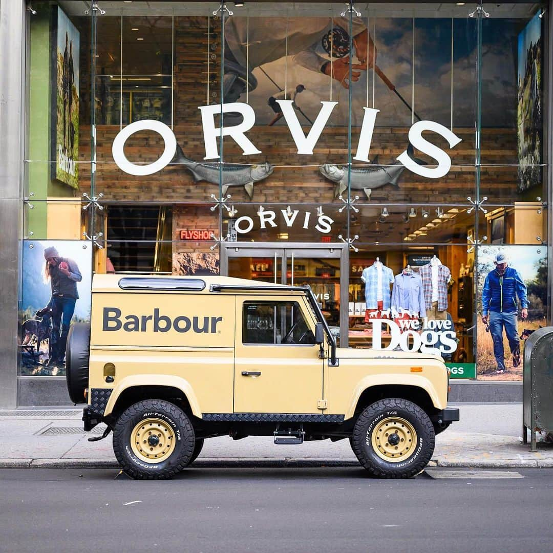 The Dogistさんのインスタグラム写真 - (The DogistInstagram)「We had a great time celebrating the #adoptarover winner at @orvis! Special thanks to dogs Blue, Jefferson, Mia, Hank, Hank, Kobe & Simon and the lucky Defender winner, Jimmy for making it a really fun night! Be sure to check out @Orvis robust line of dog offerings. #sponsored」8月20日 23時57分 - thedogist