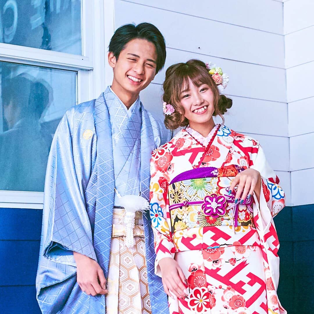 ジョイフル恵利【公式】さんのインスタグラム写真 - (ジョイフル恵利【公式】Instagram)「#振袖TEENS カップルショット❤️ . #れいたぴ ちゃん& #北出大治郎 くん ❣️ . #振袖TEENS 次のイベント告知が始まりました🌈 詳しくはジョイフル恵利公式サイトをチェック💁‍♀️✨ . @_reistagram._ @miyoshikun　@natsumi__kimura　@_chocoichi56_ . @takatimun　@taro_shun_/　@dai7854 . #イベント #振袖  #バトシン #木村なつみ #miyoshikun #北出大治朗 #羽鳥駿太 #よしかわなみ #橋下美好 #れいたぴ #だいたぴ #event #成人式 #チェキ #チェキ会 #ジョイフル恵利」8月20日 15時18分 - joyful_eli