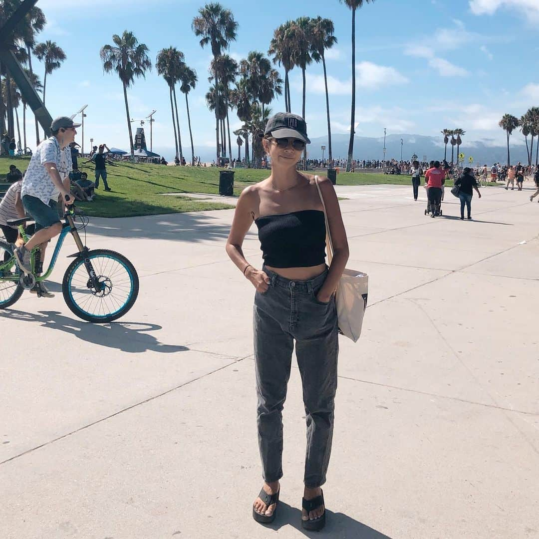 西山美希子さんのインスタグラム写真 - (西山美希子Instagram)「Venice beach!!!!!! #summerbreak #la #venicebeach」8月20日 15時26分 - mariaclove