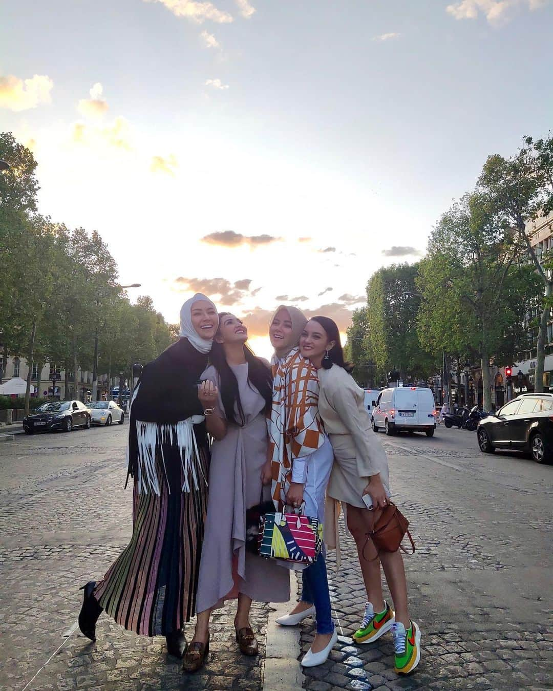 Ashantyさんのインスタグラム写真 - (AshantyInstagram)「Girls or emak2 trip?? Hehe #paris」8月20日 16時13分 - ashanty_ash