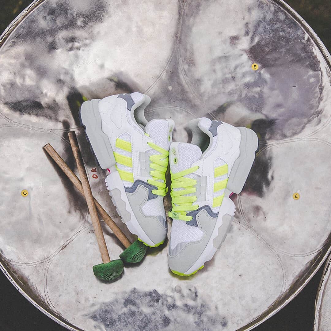 adidas Originalsさんのインスタグラム写真 - (adidas OriginalsInstagram)「For our second release in the adidas Consortium Communitas series, @Footpatrol_LDN takes inspiration from Notting Hill Carnival and the iconic @EbonySteelBand. This #ZXTORSION channels the spirit of the carnival where millions of revelers take to the streets of West London every August Bank Holiday. Arriving for pre-launch at Footpatrol August 24th and at global consortium stores October 11th. . See other adidas Originals releases at adidas.com/Originals」8月20日 17時11分 - adidasoriginals