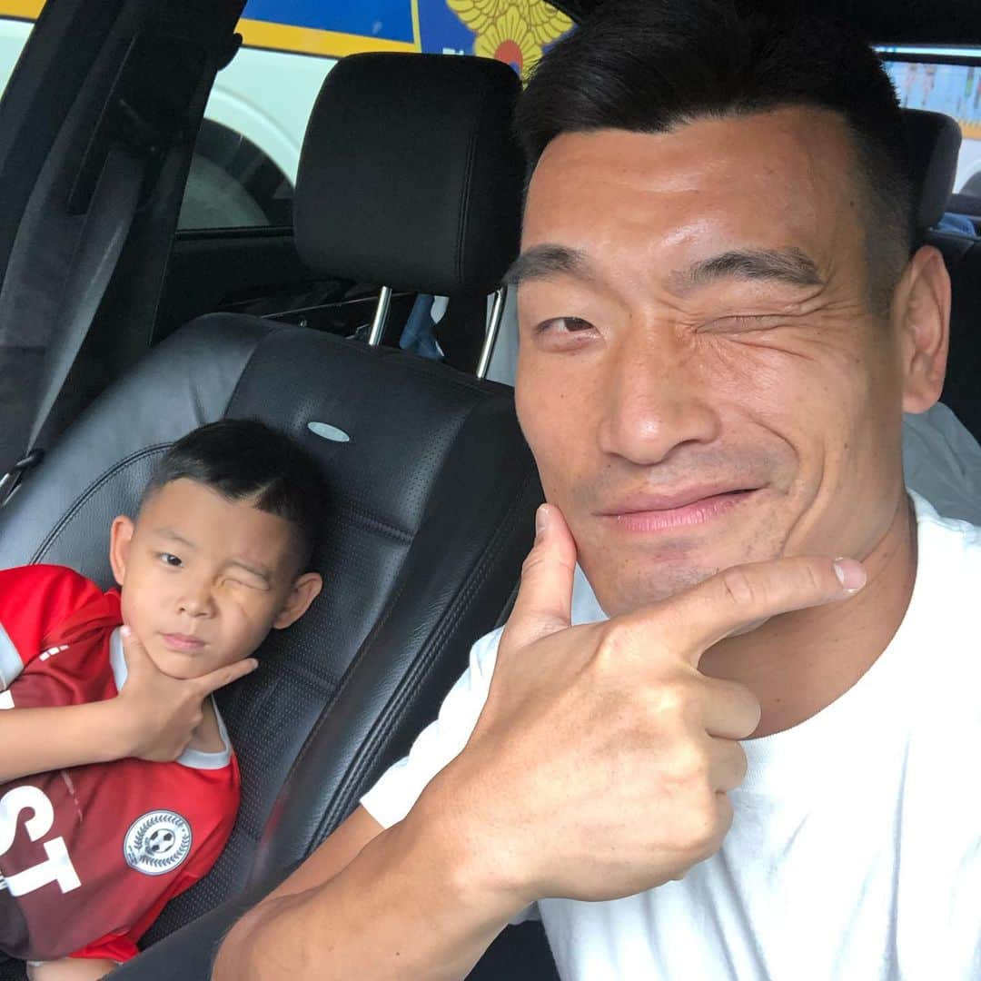 チョ・ウォニさんのインスタグラム写真 - (チョ・ウォニInstagram)「축구하러가자⚽️」8月20日 17時22分 - wonhee06