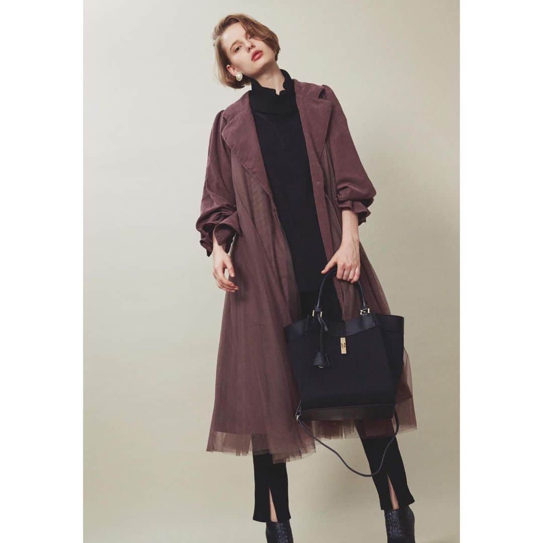 LA BELLE ETUDE OFFICIALさんのインスタグラム写真 - (LA BELLE ETUDE OFFICIALInstagram)「⠀ Coming soon.. Basic Tulle Trench Coat 8月27日 販売開始予定 ⠀ ⠀ #LABELLEETUDE #ラベルエチュード #Bellevintage #tulle #trenchcoat #vintage #fashion #tokyo #harajuku」8月20日 18時00分 - labelleetude_official