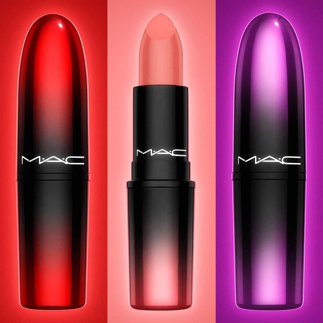 M∙A∙C Cosmetics Japanさんのインスタグラム写真 - (M∙A∙C Cosmetics JapanInstagram)「⠀ 【本日オンラインショップ先行発売】 ラブ ミー リップスティックは、レッド・ヌード・パープルの3つのカラーグループからなる豊富な24色展開✨自由に唇を着替えて、今の気分をリップに託して💋 ⠀ *8/20(火)オンラインショップ先行発売 *8/23(金)全国発売 ⠀ ⠀ #MACLoveMe #MACラブミー ⠀ ⠀ ⠀ ⠀ ⠀ #MACCosmeticsJapan #MACコスメ #MACCosmetics #MAC #コスメ #メイク #リップ #ツヤ #口紅 #リップスティック #リップメイク #MACリップ #ツヤリップ」8月20日 18時00分 - maccosmeticsjapan