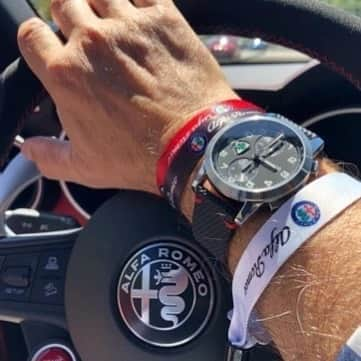 エベラールさんのインスタグラム写真 - (エベラールInstagram)「Eberhard & Co. fine watches on display at Gordon McCall’s Motorworks Revival 28th Edition – August 14, Monterey Jet Center  Eberhard & Co. has been the protagonist in one of the most exclusive events of the glamorous Californian Summer, the Gordon McCall’s Motorworks Revival. This unparalleled summer party, organized every year by Gordon and Molly McCall for over 3’000 aficionados, is The Occasion for top brands from the watches, cars and aircrafts universes to display the best of their collections and novelties, within the fantastic context of the Monterey Jet Center. A selection of watches from the Eberhard & Co. creations has been spotlighted for the joy of micro-mechanics lovers, as a symbol of the high Swiss-watchmaking excellence.  Guests have been welcomed by Beaugeste  Luxury - the Brand’s representative in the United States - at the Eberhard & Co. booth, where the brands' significant icons have been on display. But what’s extraordinary about this occasion is that visitors have been the possibility to admire for the first time the new Eberhard “Quadrifoglio Verde," a chronograph dedicated to the Alfa Romeo most performing models. This limited edition of 250 pieces was presented in Europe last June and is almost completely sold out, months before it will be ready to appear in the points of sale next September. #eberhard #eberhard_co #eberhard_1887 #eberhardwatches #mccallmotorworksrevival #montereyjetcenter #cars #collectors #watches #gordonmccallsmotorworksrevival #californiansummer」8月20日 18時13分 - eberhard_1887