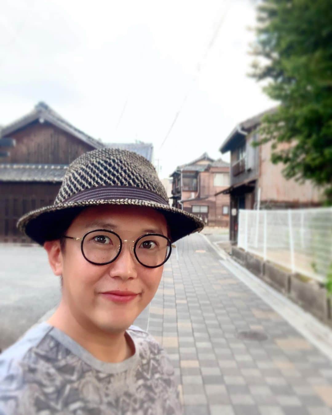 金子貴俊のインスタグラム：「ロケ終了ー！ 今日も楽しくロケできました(^^) さて、なるべく早く東京帰って 明日に備えて早く寝よう！」
