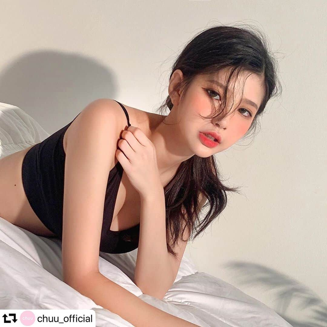 あさきさんのインスタグラム写真 - (あさきInstagram)「🖤chuu lingerie🖤 #repost @chuu_official ・・・ 안입은듯 편안한 데일리탑브라 👉 @chuulingerie #chuuseoul」8月20日 18時27分 - chuulens