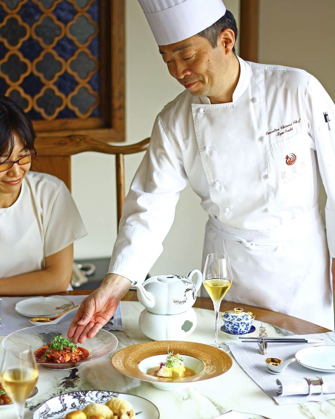 The Peninsula Tokyo/ザ・ペニンシュラ東京さんのインスタグラム写真 - (The Peninsula Tokyo/ザ・ペニンシュラ東京Instagram)「ホテル2階「ヘイフンテラス」では、ザ・ペニンシュラホテルズで日本人初となるエグゼクティブ チャイニーズシェフの大崎が、伝統的な広東料理の数々をお届けします。日本人ならではの繊細な味付けと、食材や出汁にこだわったお料理をどうぞお楽しみください♪ ⠀ Craving for authentic Cantonese flavors? Executive Chinese Chef Ryu Osaki has got you covered with a lineup of innovative dishes and delectable dim sum at Hei Fung Terrace.」8月20日 18時33分 - thepeninsulatokyo