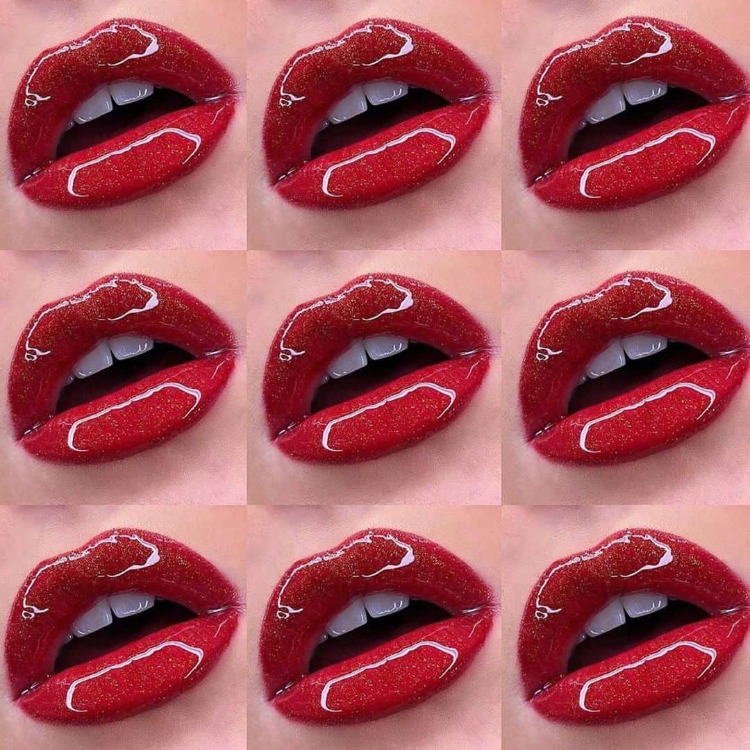 M·A·C Cosmetics Deutschlandさんのインスタグラム写真 - (M·A·C Cosmetics DeutschlandInstagram)「Wir wiederholen: jeder Cent des Verkaufspreises von einem VIVA GLAM LIPSTICK geht an Organisationen die die Gesundheit und Rechte von Menschen unterstützen. Getreu unserem Credo: ALL AGES. ALL RACES. ALL GENDERS.  Und weil wir wissen wie sehr ihr unsere Lippenstifte liebt, haben wir die weltbeste Neuheit im Lippenuniversum für euch, die wir euch schon ganz bald näher vorstellen und die es seeeehr bald zu kaufen gibt! Wir freuen uns schon jetzt!  #macvivaglam #maclove #maclovemede #macloveme #macartist #maclover #macmakup #vivaglam #lippen #lipstick #lips #lippenlook #beauty #beautyinspo #makeupinso #makeupinspiration」8月20日 18時38分 - maccosmeticsgermany