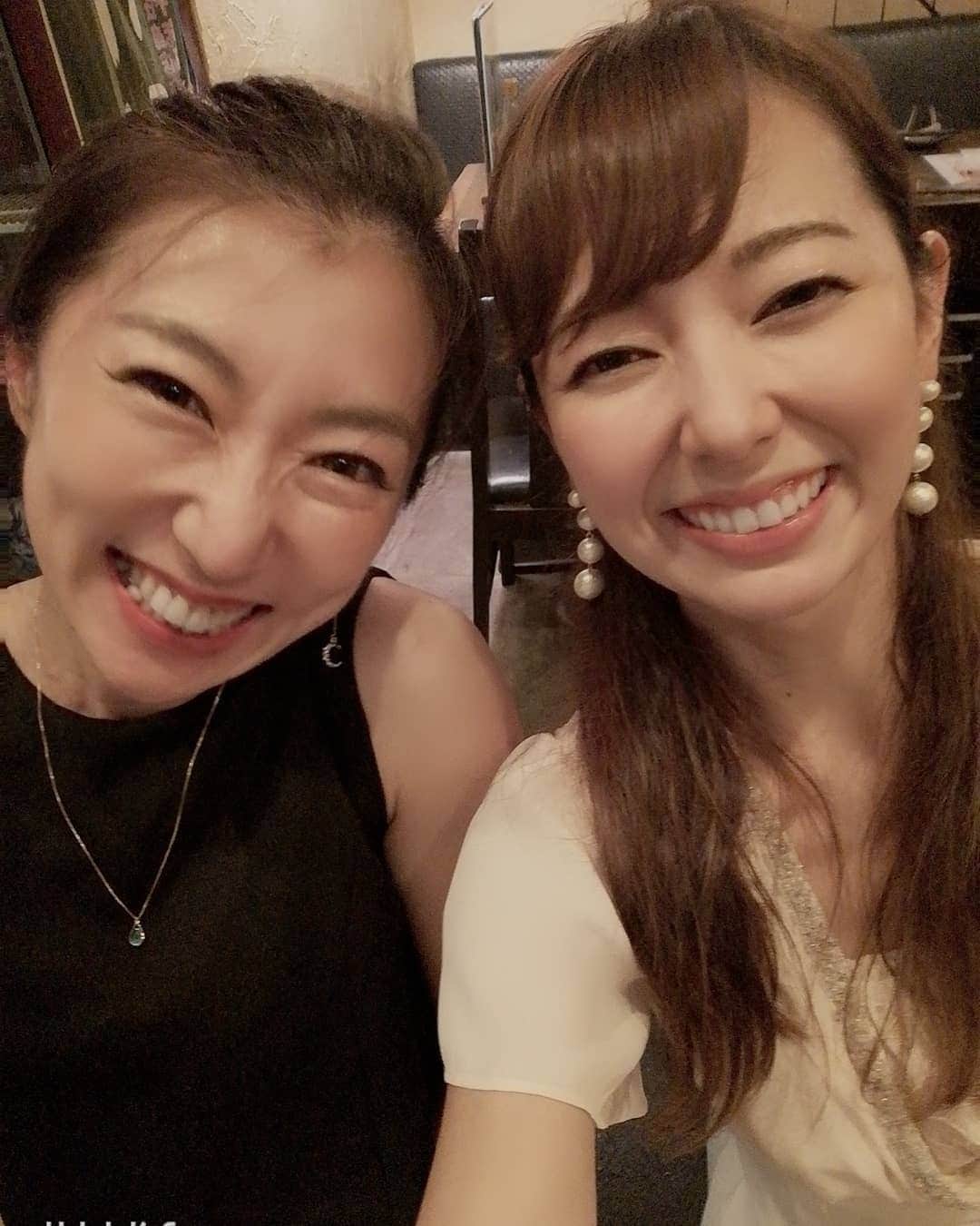 杉山由紀子のインスタグラム：「なつきと居酒屋てっぺんへ💗 * ほんと楽しくて時間がほんとあっという間！！！！ * 小中の友達なんだけど、大人になって仲良くなるとかほんと面白い💗 * これからさらに楽しみ💗 * #旧友 #友達 #friends #だいすき #ありがとう #居酒屋 #てっぺん #自由が丘 #バースデー birthday」