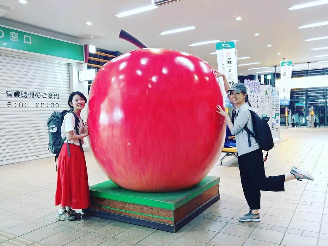 岡田ひとみ（ねんドル）さんのインスタグラム写真 - (岡田ひとみ（ねんドル）Instagram)「🍎#弘前 #出張 #businesstravel #Aomori #japan #apple」8月21日 0時17分 - hitomi_nendol