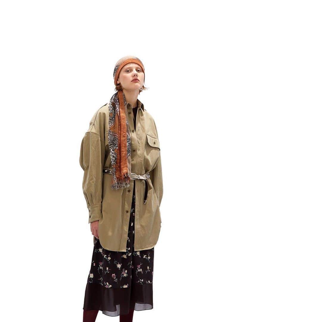 エリオポールのインスタグラム：「- 2019/AW collection -  B.B.B  8.16.fri - 9.4.wed  SHIRT [INSCRIRE] 46,000yen+tax DRESS [HÉLIOPÔLE] 32,000yen+tax BELT [Puntovita] 20,000yen+tax TIGHTS [BLEU FORET] 3,900yen+tax SCARF [ROSAMUNDA] 15,000yen+tax . . #HELIOPOLE #heliopole #エリオポール  #2019aw #autumnwinter #秋冬ファッション #selectshop #fashion #style #アニマル柄 #レオパード」