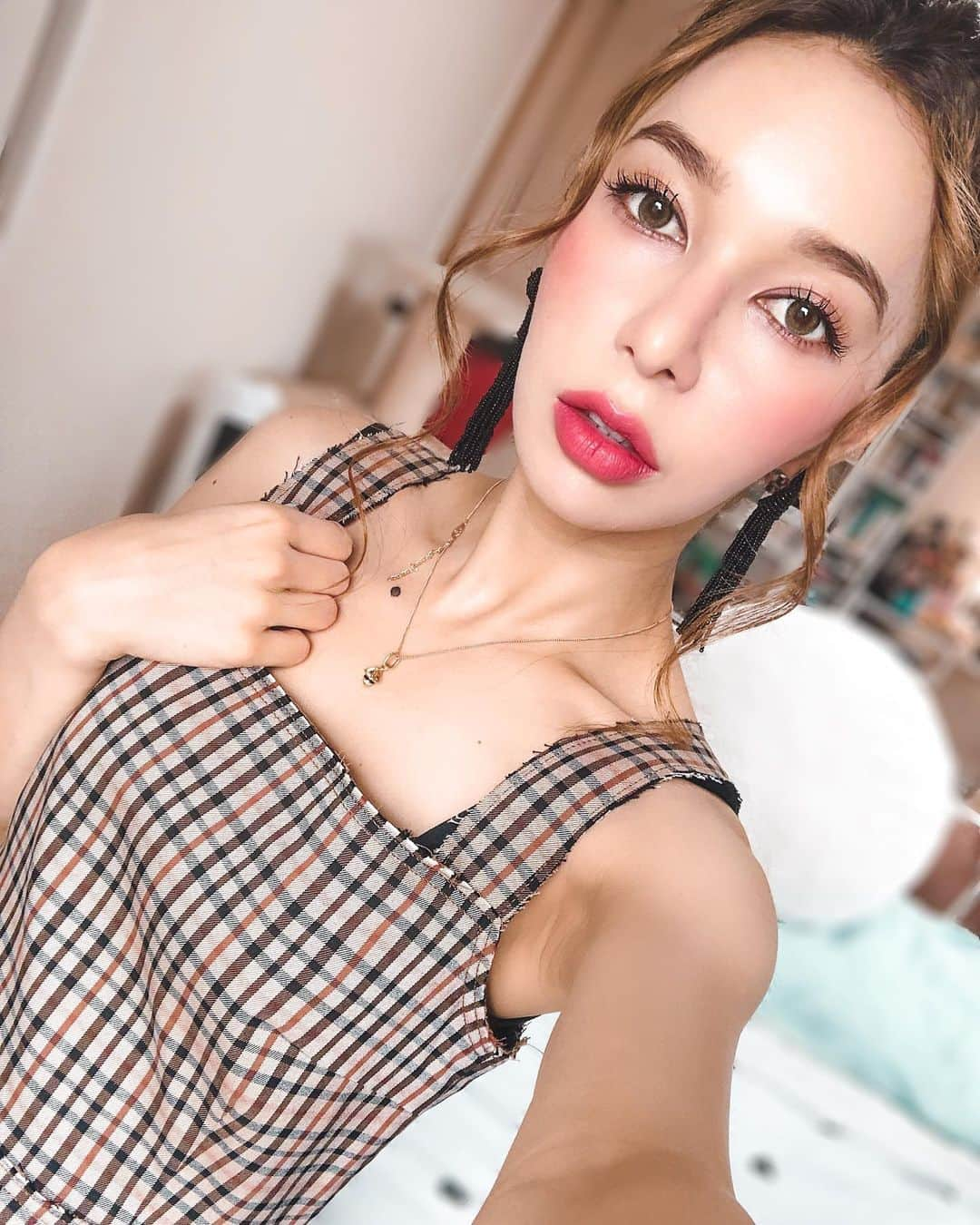 Gabrielaさんのインスタグラム写真 - (GabrielaInstagram)「Today #makeup . . . . . #mua #lipstick #guerlain #visee #canmake #beauty #maquiagem #メイク #メイク動画 #コスメ #コスメマニア#インスタグラマー」8月20日 19時08分 - rkgabriela